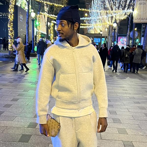 Jojo 26 ans Sarcelles