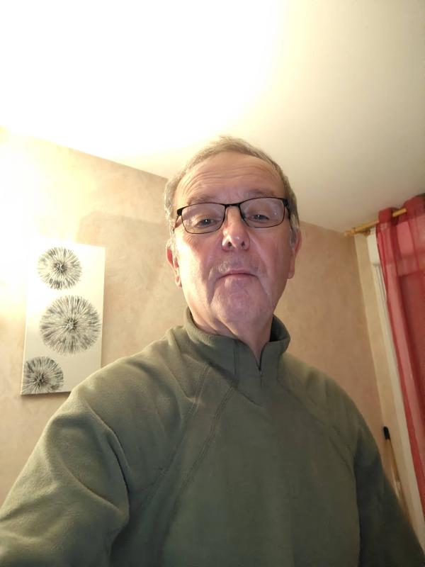 Thierry 66 ans Riom
