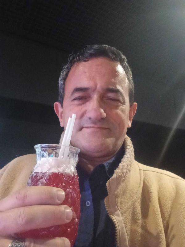 BRUNO 54 ans Le Beausset