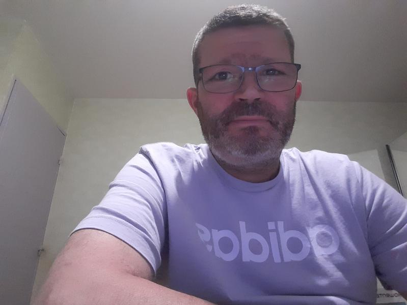 Joël  46 ans Angoulême