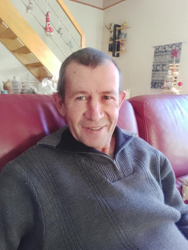 Fabrice 59 ans Issé
