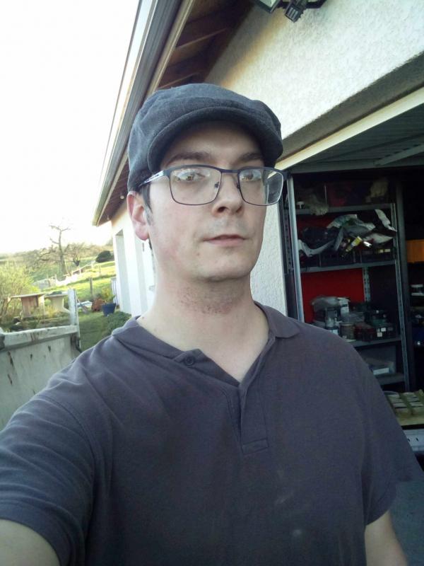 Lucas  34 ans Yssingeaux