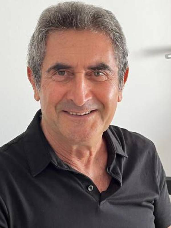 Laurent 64 ans Bordeaux