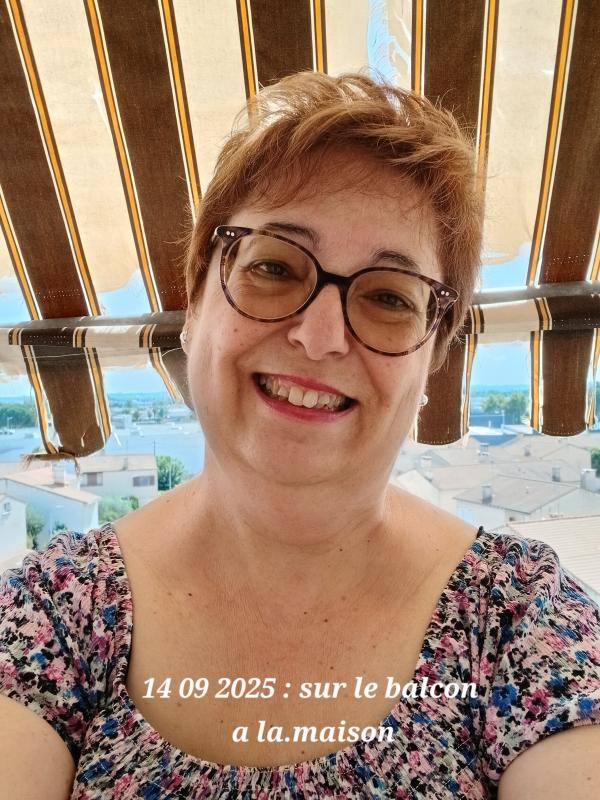 Pimprenelle  61 ans Nîmes