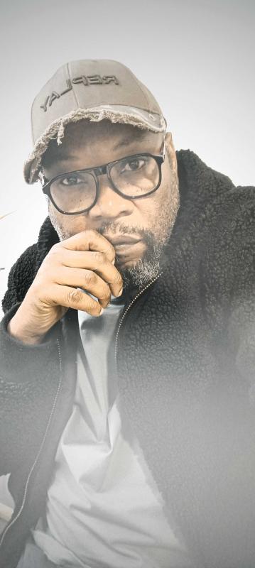 Justin 46 ans Ingré