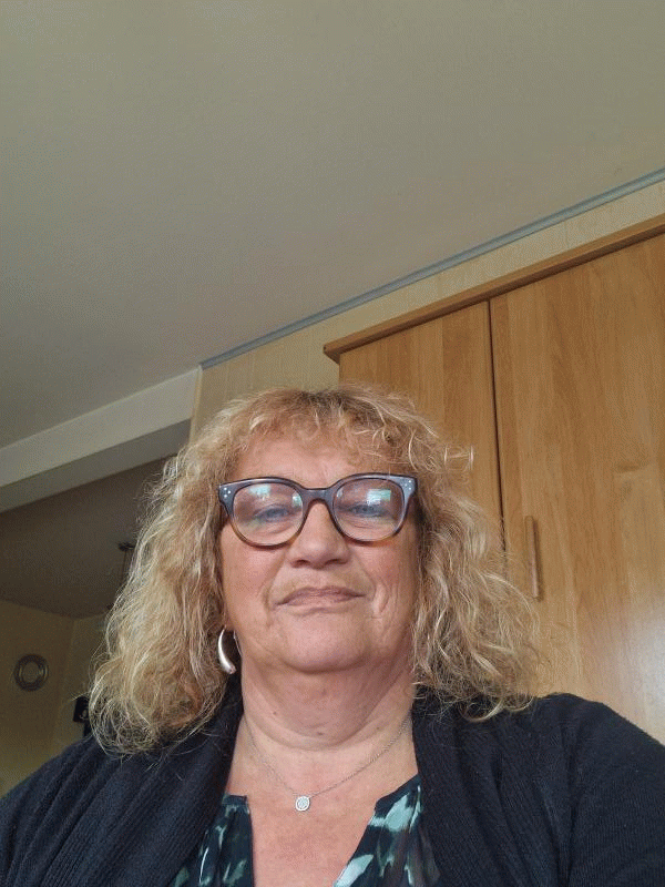 marie 61 ans Quimper