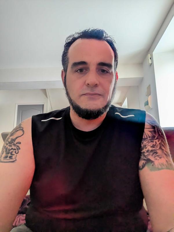 tanguy 43 ans La Chapelle d'Aligné