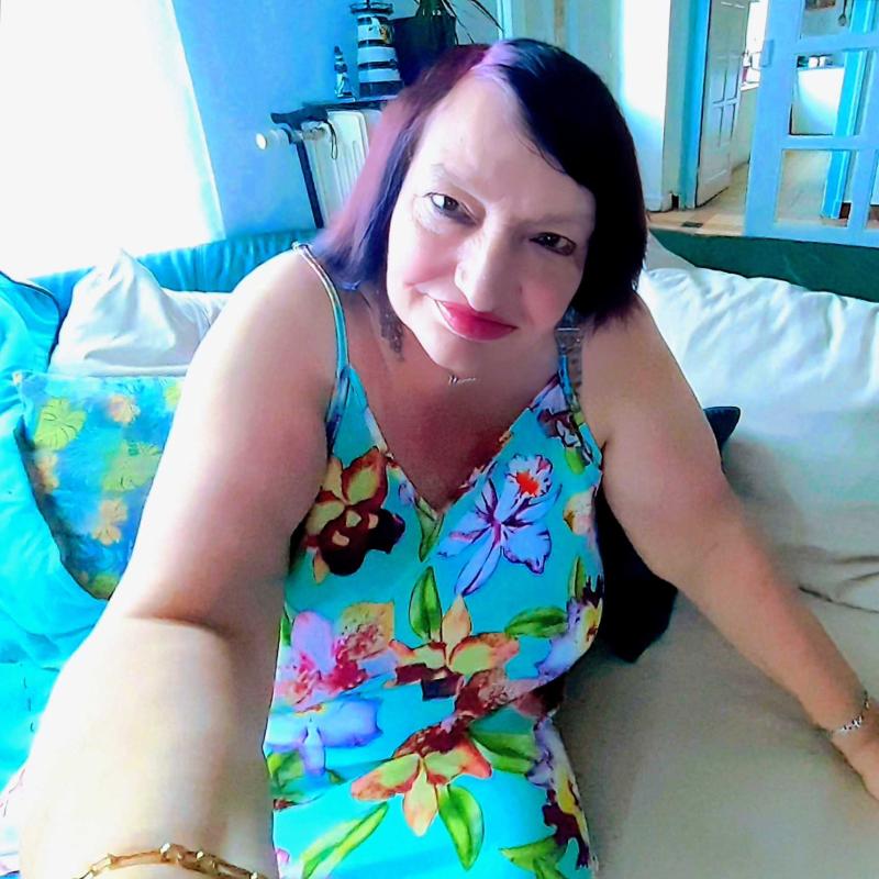 Sylvie 61 ans Cours la Ville