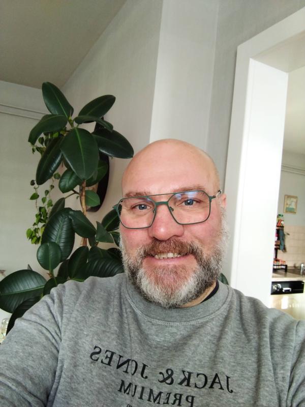 Hervé 54 ans Saint Avold