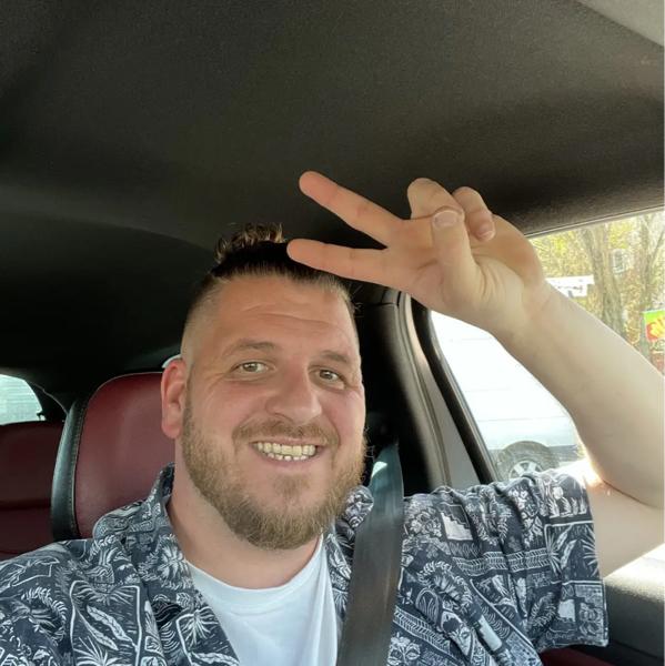 Kevin 36 ans Saint Pol sur Mer