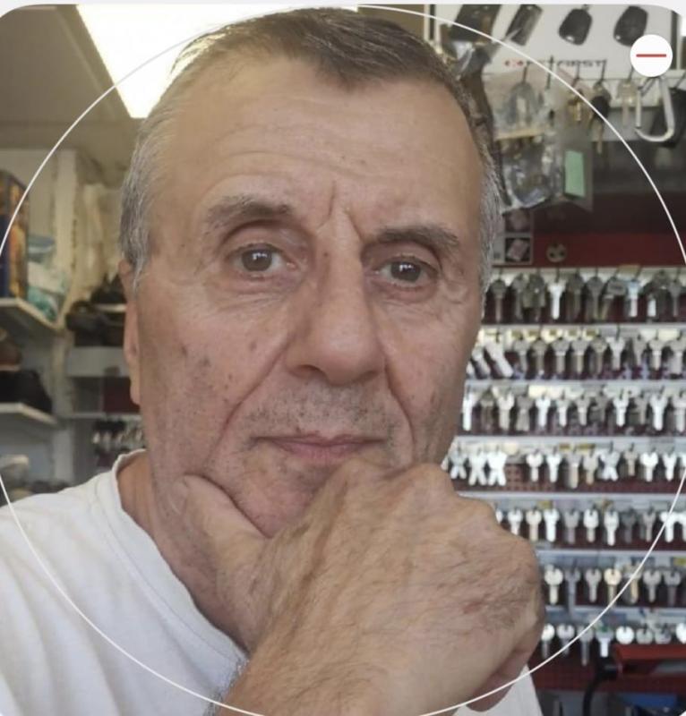 Joël  49 ans Aubagne