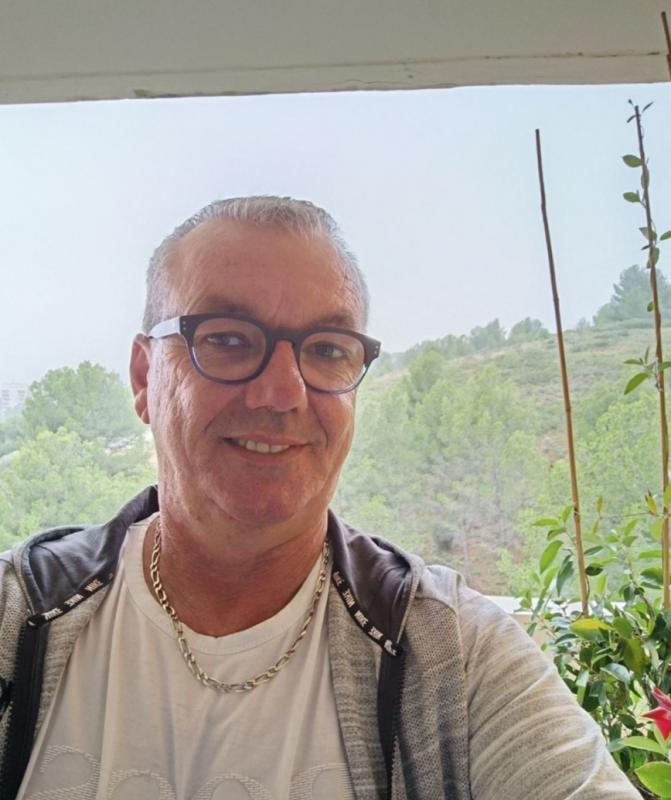 stephane 56 ans Martigues