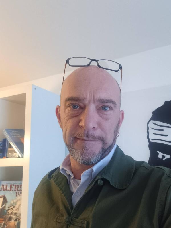 Filippu 51 ans Archamps