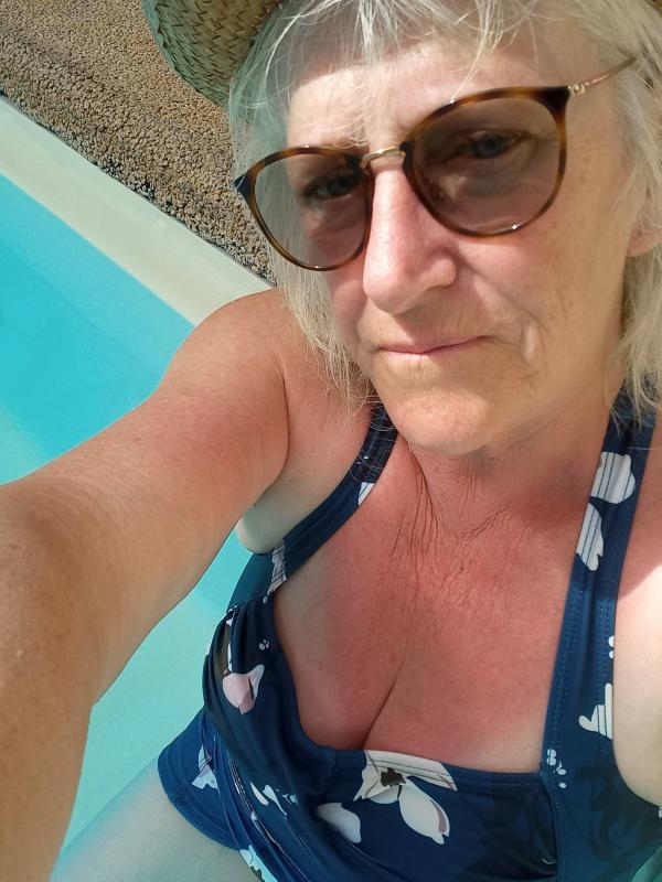 reine 65 ans Bain de Bretagne