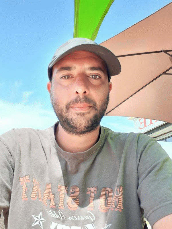 Lucky  38 ans Carentan