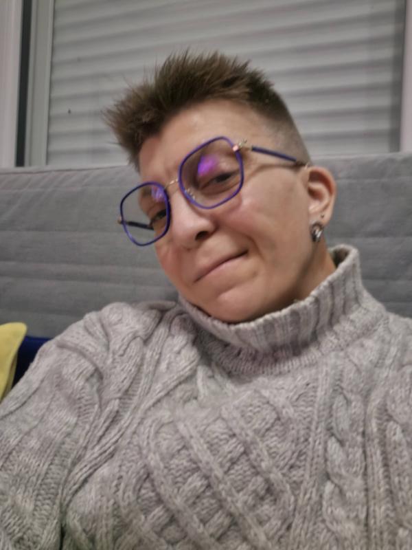 Gwen 47 ans Lézardrieux