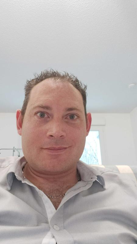 John bidault 38 ans Saint Nazaire les Eymes