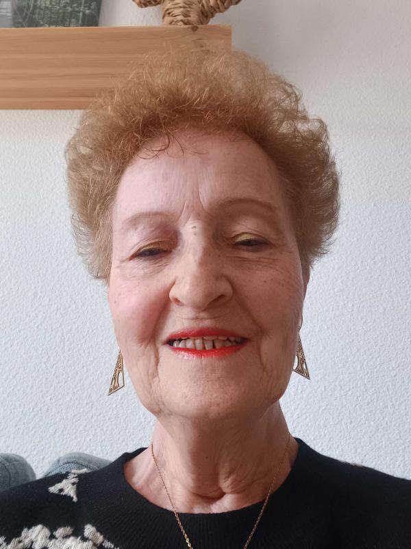 Jeannine  77 ans Narbonne