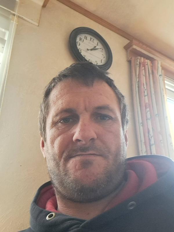 maxime 39 ans Saint Sauveur Lendelin