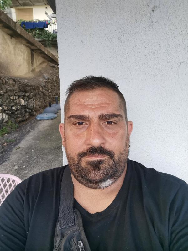 Louphi 46 ans Cervione