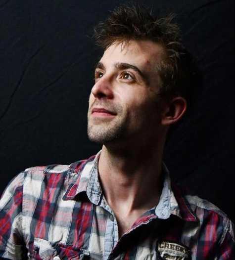 Baptiste 32 ans Nogent le Roi