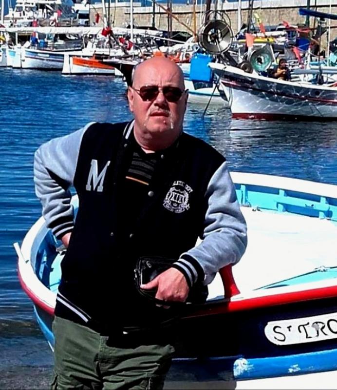 yan 77 ans Perpignan