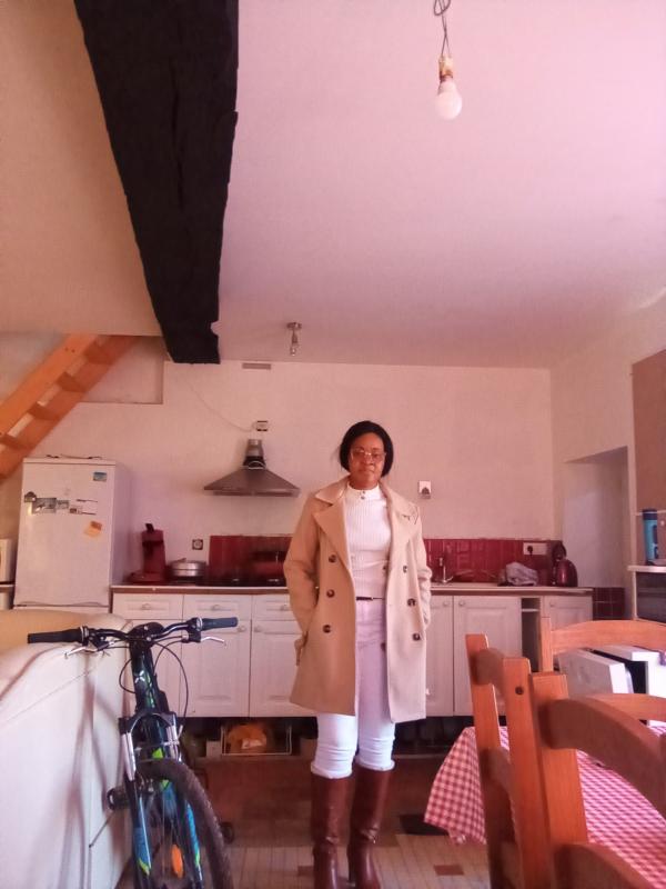 Peggy 45 ans Belvès de Castillon