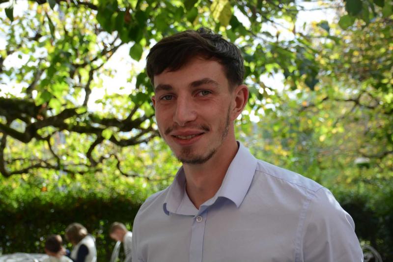 julien 22 ans Dizimieu