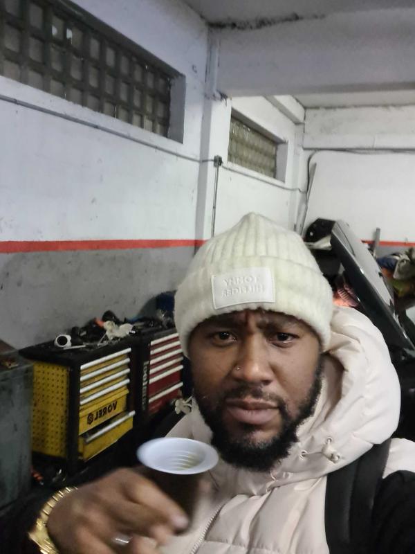 Alix 41 ans Ris Orangis