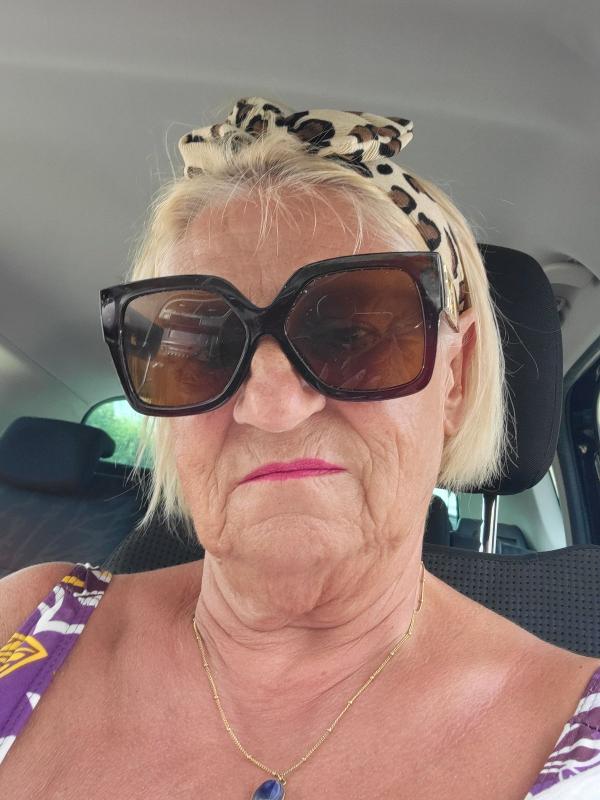 Marine 71 ans Poitiers