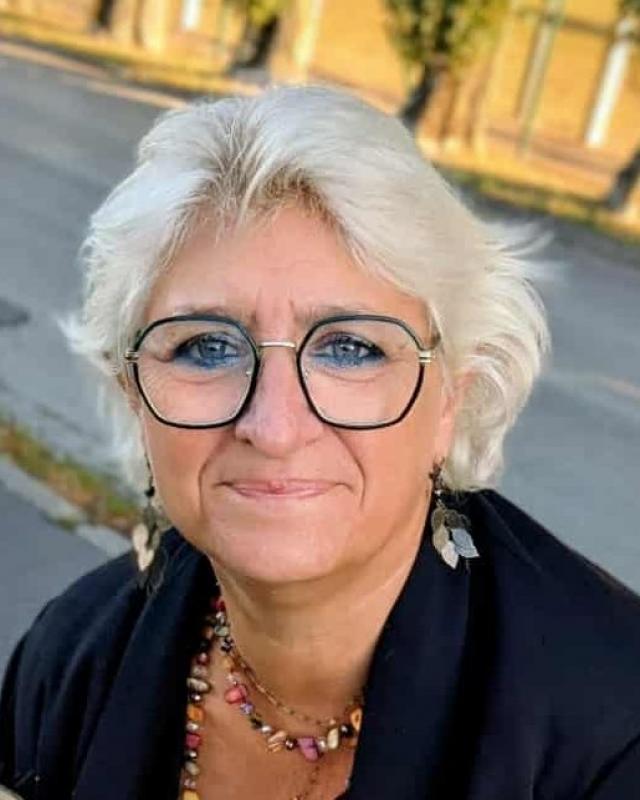 Nadinette  58 ans Vitrolles