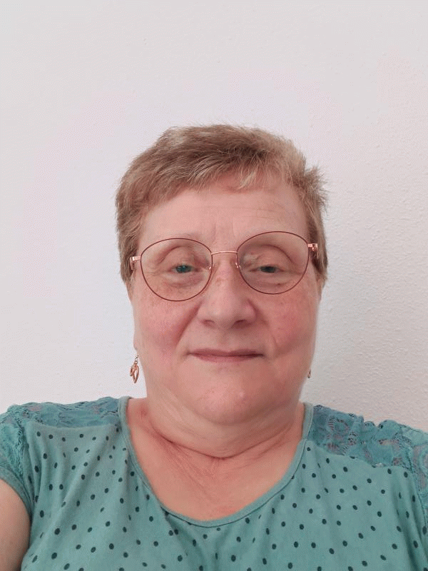 Francoise  62 ans Nevers