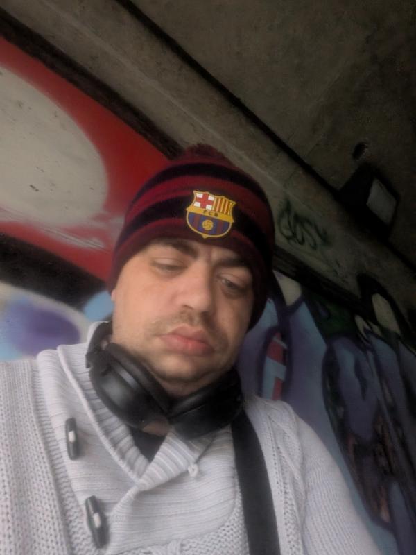 maxime 36 ans Saint Pierre de Plesguen