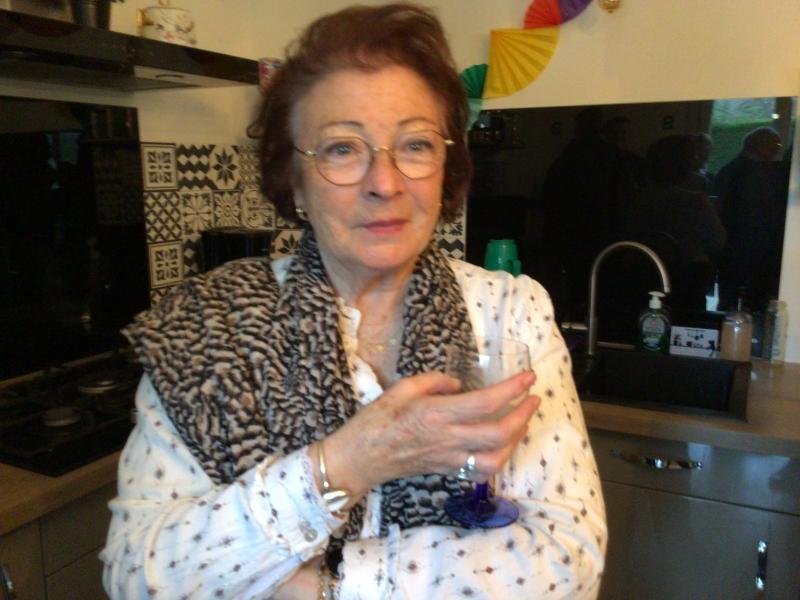 Michelle  74 ans Melun