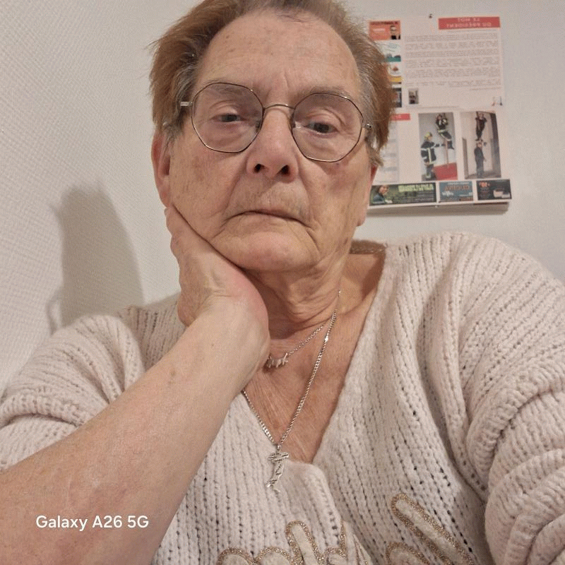 Nicole  77 ans Firminy