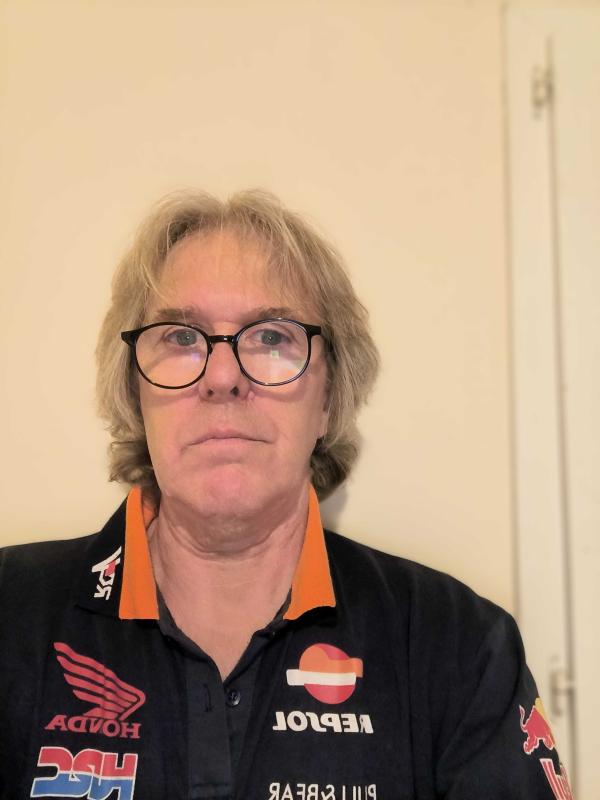 pascal 63 ans Parentis en Born