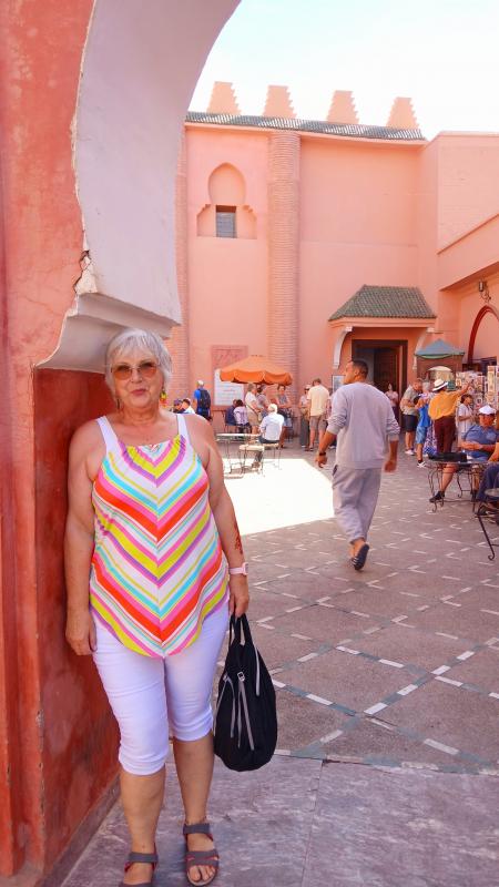 Mounia 69 ans Abbeville