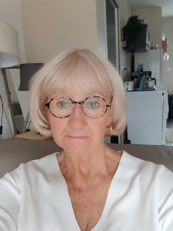 Justine 65 ans Dainville