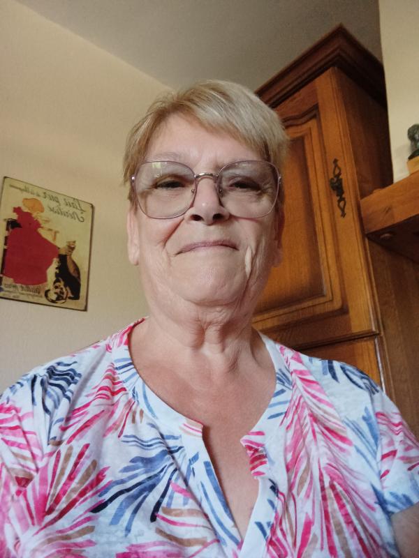 Renée  74 ans Illzach