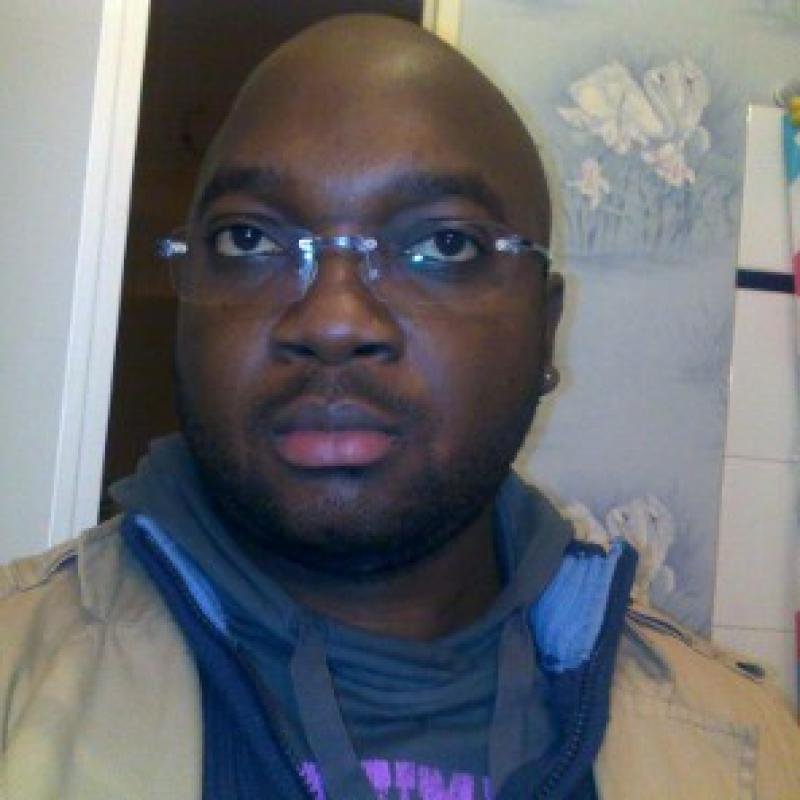 Curtis  39 ans Saint Jean de la Ruelle