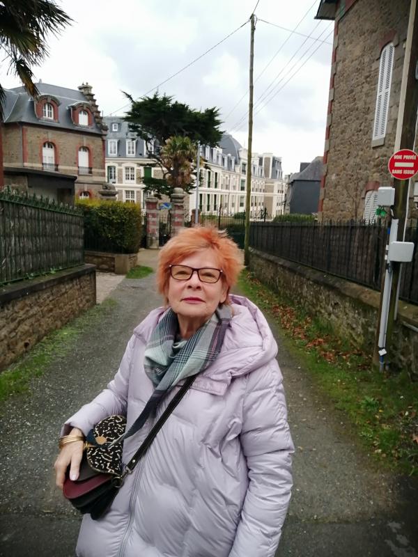 Viviane  77 ans Ploubalay