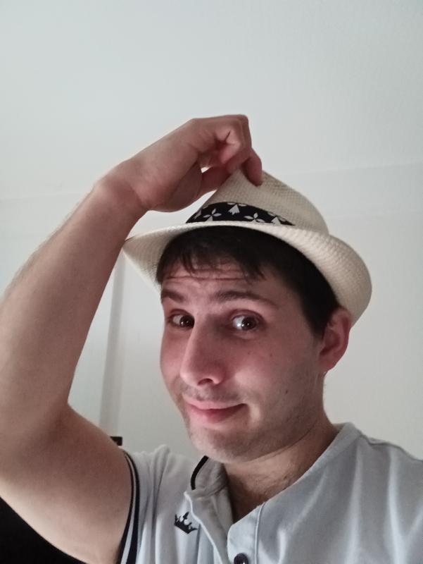 Alexandre  29 ans Redon