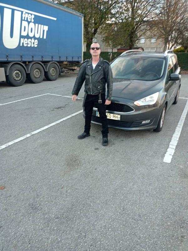 William 51 ans Ancteville