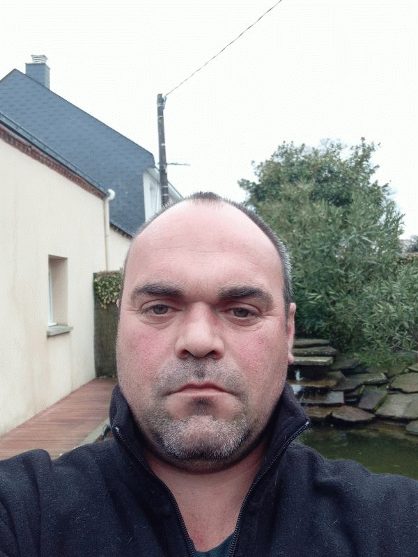 Thierry  43 ans Saint Mars du Désert