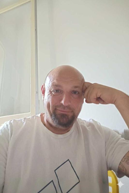 Gaël 43 ans Valdoie