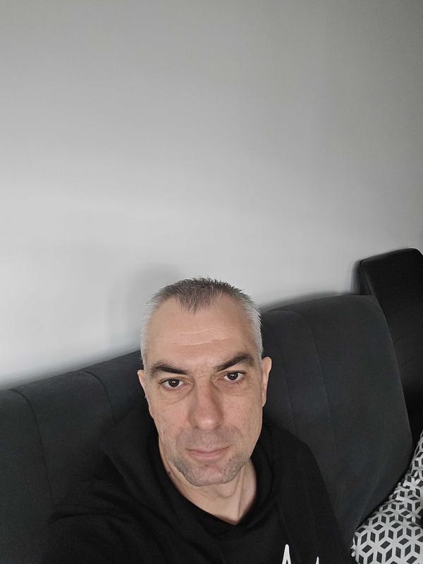 Cedric 47 ans Boulogne sur Mer