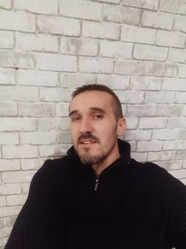 Alexandre 38 ans Breteuil