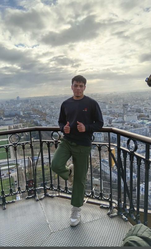 Meziane  18 ans Bois d'Arcy