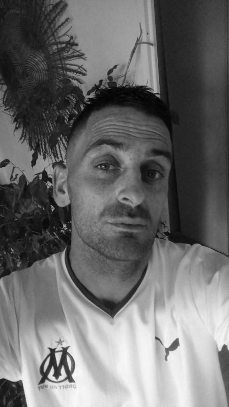 Kevin 33 ans Saint Quentin