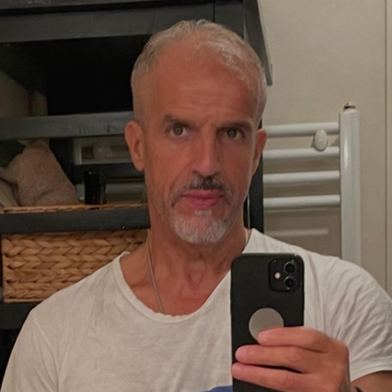 karim 47 ans Toulouse